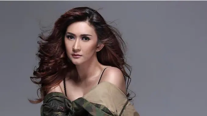 [Bintang] Nafa Urbach