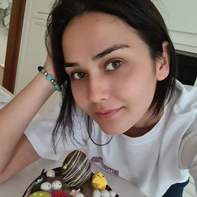 [Fimela] Penampilan tanpa Makeup Senk Lotta