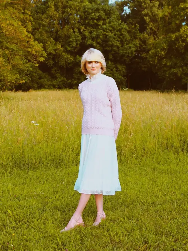 Potret Rose Nora Anna, Seleb TikTok yang Miliki Paras Mirip Princess Diana. (Sumber: Instagram/rosenoraanna)