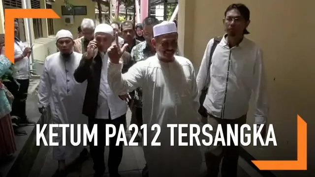 Ketua Umum Persaudaraan Alumni 212 Slamet Ma'arif ditetapkan sebagai tersangka dalam kasus dugaan pelanggaran pemilu.