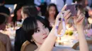 Sebelum tampil dengan slay, Song Hye Kyo kini tampil dengan vibes ala Cinderella berambut pendek [@kyo1122]