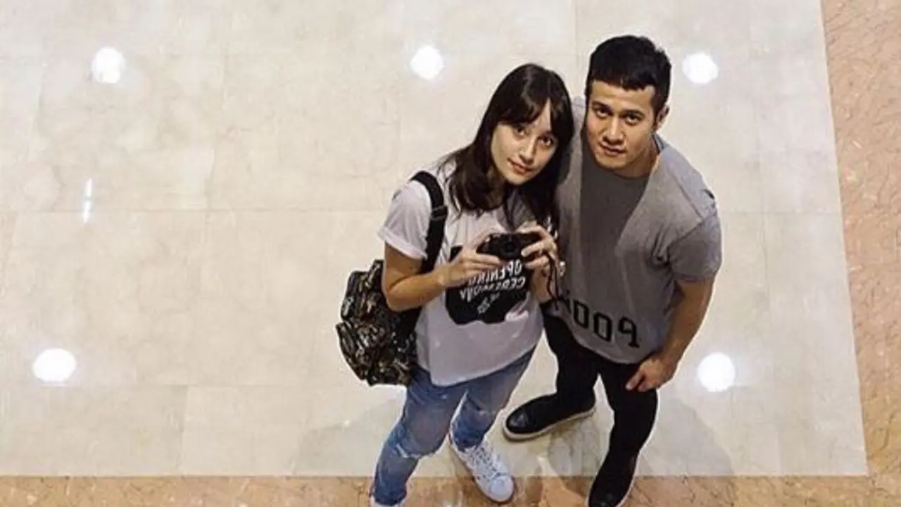 [Bintang] Herjunot Ali dan Tatjana Saphira
