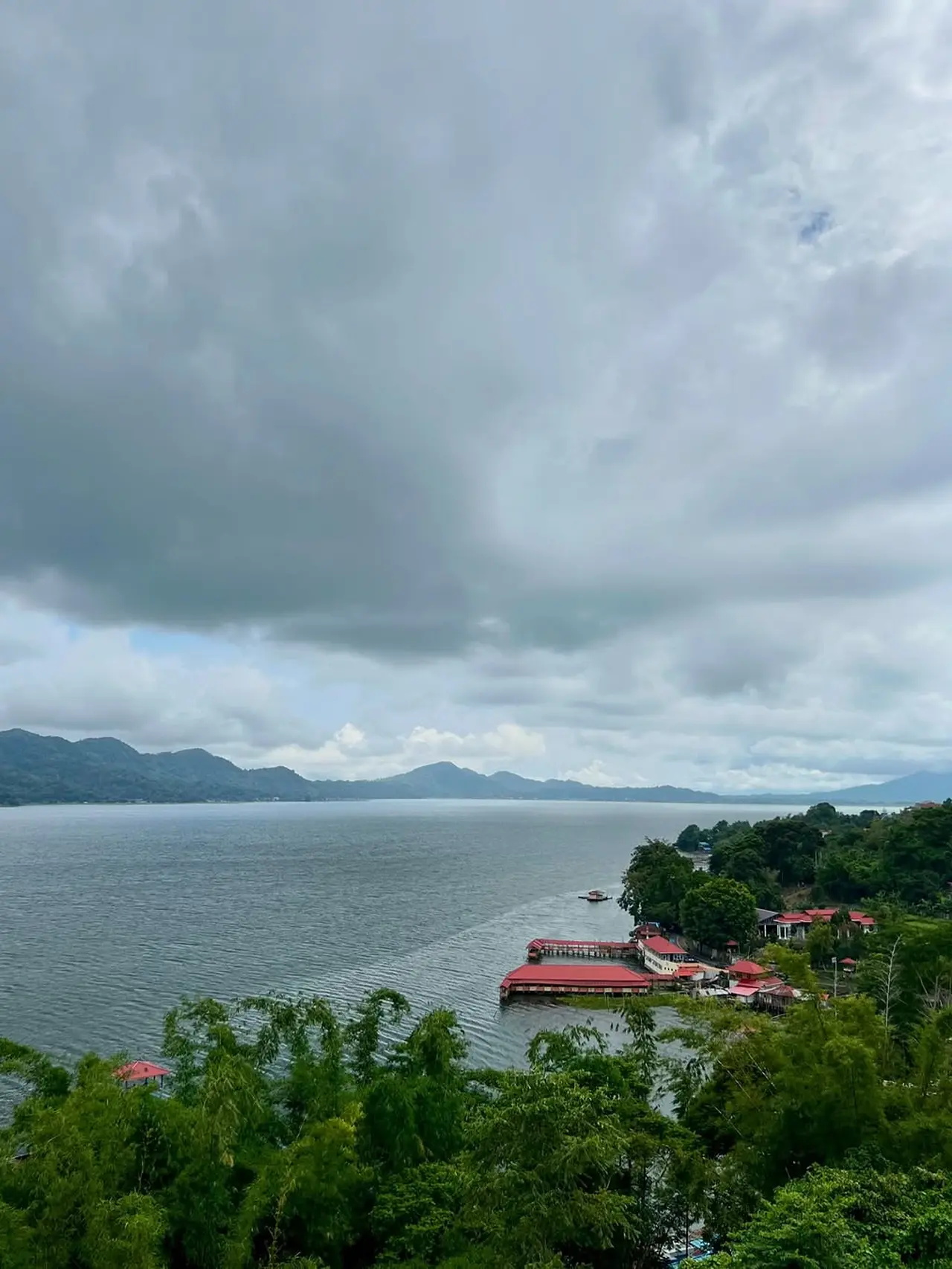 15 Tempat Wisata di Tomohon, Nikmati Petualangan Alam dan Budaya ...