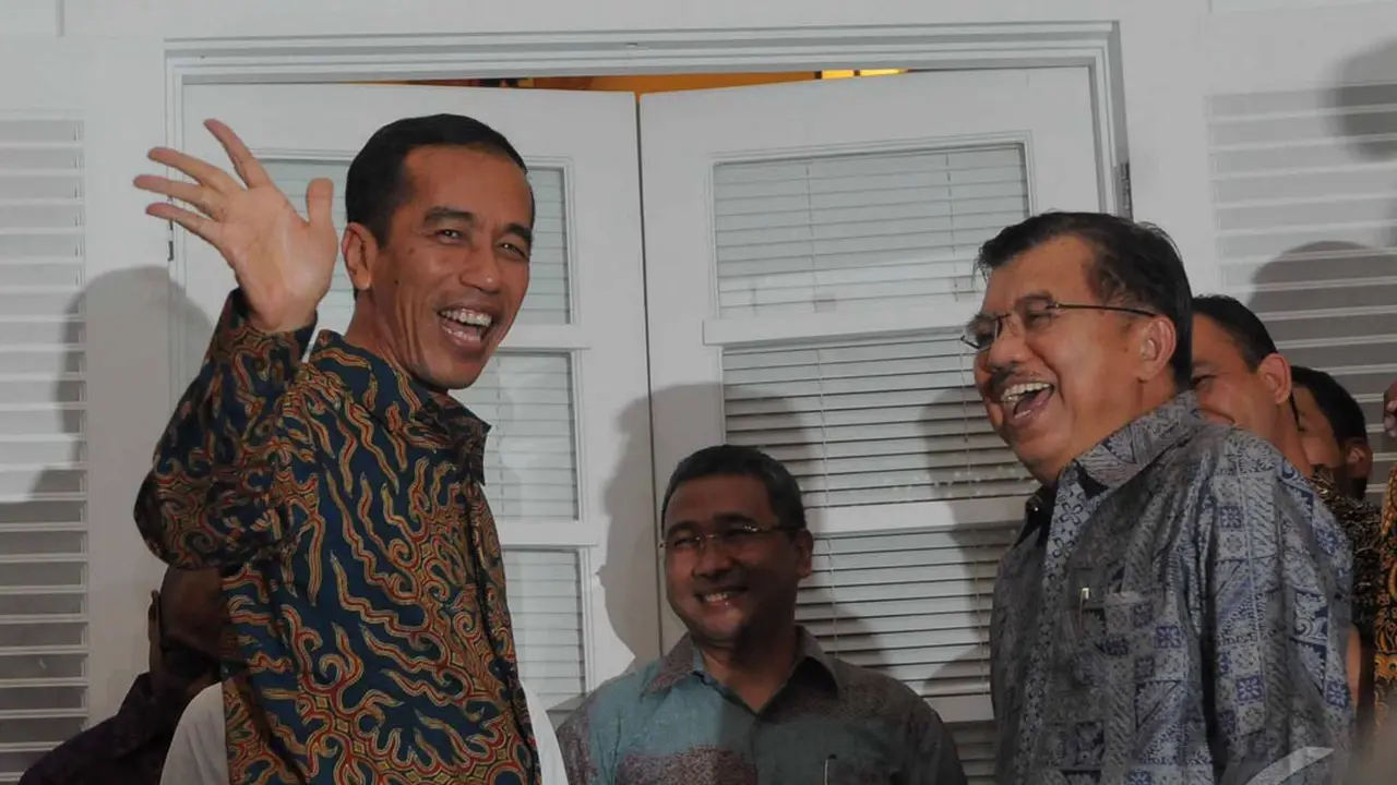 Tawa Puas Jokowi-JK Saat Umumkan Jumlah Menteri