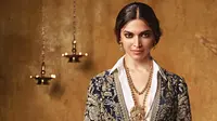 Kesuksesan Padmavati, membuat Deepika Padukone mendapatkan kesempatan bermain di film terbaru dengan biaya yang fantastis (tarnishq)