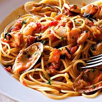 Suka spaghetti dan juga seafood? 10 potret ini pasti bikin kamu ngiler! (Via: kimbaskitchen.com)
