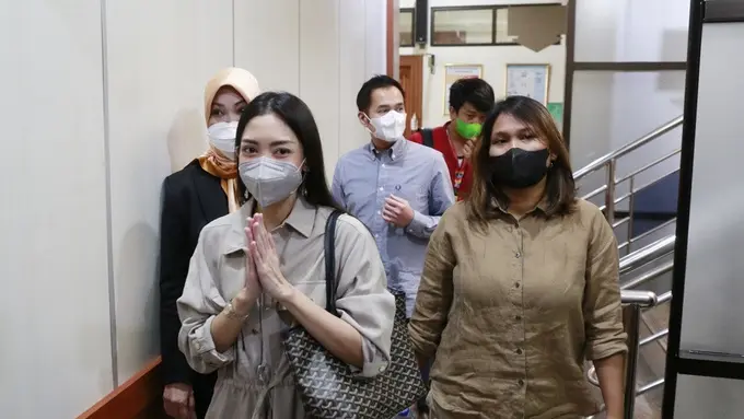 [Fimela] Ririn Dwi Ariyanti dan Aldi Bragi