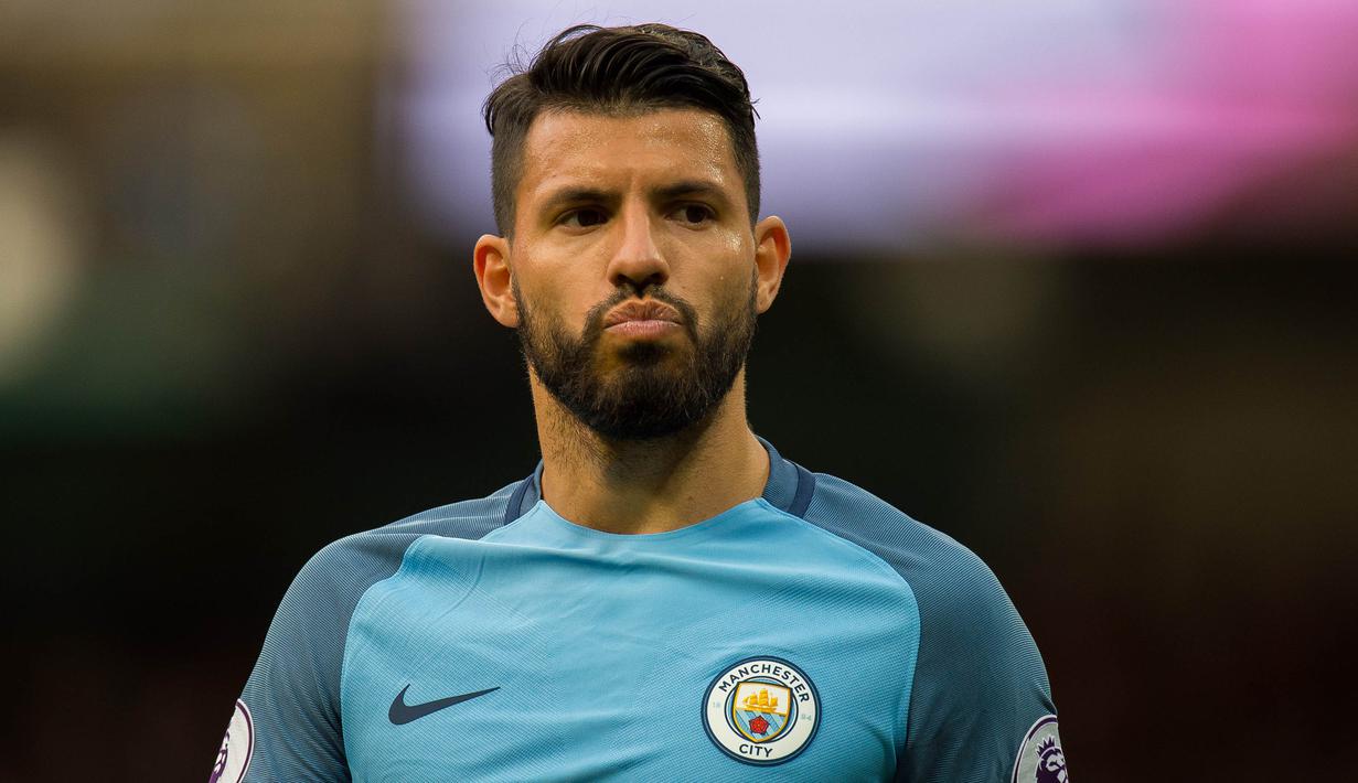 Ekspresi Striker Manchester City, Sergio Aguero, saat bertanding melawan West Bromwich Albion  di Stadion Etihad Stadium (08/05/2017). (EPA/Peter Powell)