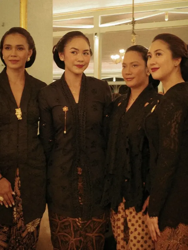 Sherina Munaf saat Kirab Malam Satu Suro di Solo. Dok. Rania Yamin