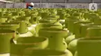 Aktivitas pekerja melakukan pengecekan tabung Liquefied Petroleum Gas (LPG) 3 kg di di Stasiun Pengisian Bahan Bakar Elpiji (SPBE) PT Sriwijaya Bumi Sejahtera, Palembang, Sumatera Selatan, Selasa (10/9/2024). (Liputan6.com/Herman Zakharia)