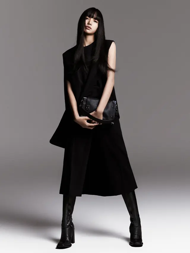 Sah! Lisa BLACKPINK Resmi Jadi Brand Ambassador Terbaru Louis Vuitton, Tampil Atraktif dan Futuristik