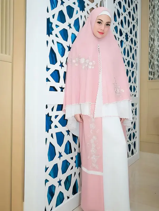 (Instagram/celine_evangelista)