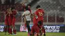 Para pemain Timnas Indesia U-16 melakukan selebrasi usai melawan China pada Kualifikasi Piala AFC U-16 2020 di SUGBK, Jakarta, Minggu (22/9). Kedua negara bermain imbang 0-0. (Bola.com/Vitalis Yogi Trisna)