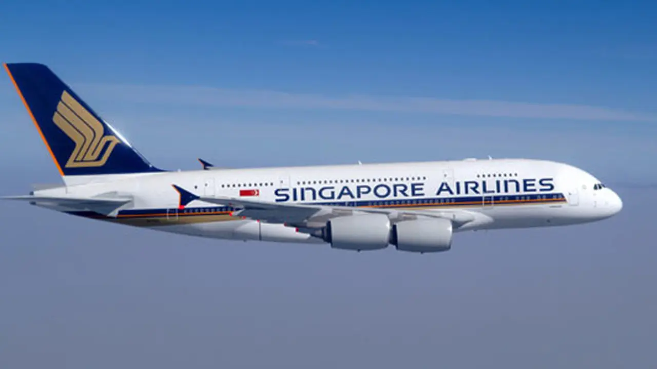 sq-singapore-airlines-131122b.jpg