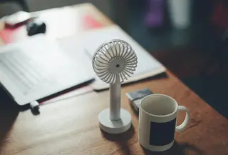 Emergency kit saat mati lampu (Foto: Unsplash)