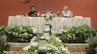 Menteri Luar Negeri RI Retno Marsudi dan Menteri Luar Negeri Australia Julie Bishop saat membuka Bali Process Ministerial Forum 2018 di Nusa Dua, Bali, Selasa 7 Agustus 2018 (Faizal Fanani / Liputan6.com)