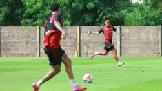 Pemain Persija Jakarta, Witan Sulaeman, saat sesi latihan jelang laga melawan Persib Bandung dalam lanjutan BRI Super League di Persija Training Ground, Bojongsari, Depok, Kamis (7/5/2026). (Bola.com/M Iqbal Ichsan)