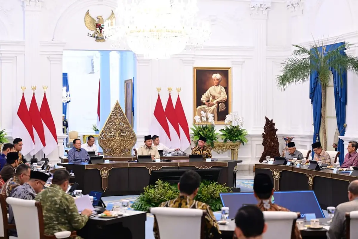 Momen Prabowo Diapit SBY dan Jokowi Saat Pertemuan Elite yang Bahas Isu Panas Dunia