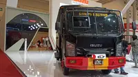 Mobil Isuzu Elf Brimob mencuri perhatian di GIIAS 2022 (Fahmi/Liputan6)