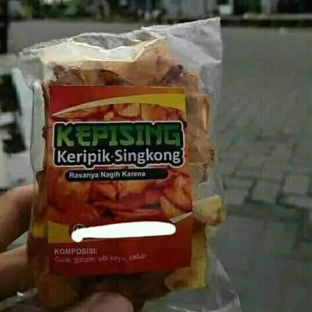 6 Tulisan Nyeleneh di Bungkus Kerupuk Ini Bikin Pembeli Geleng Kepala