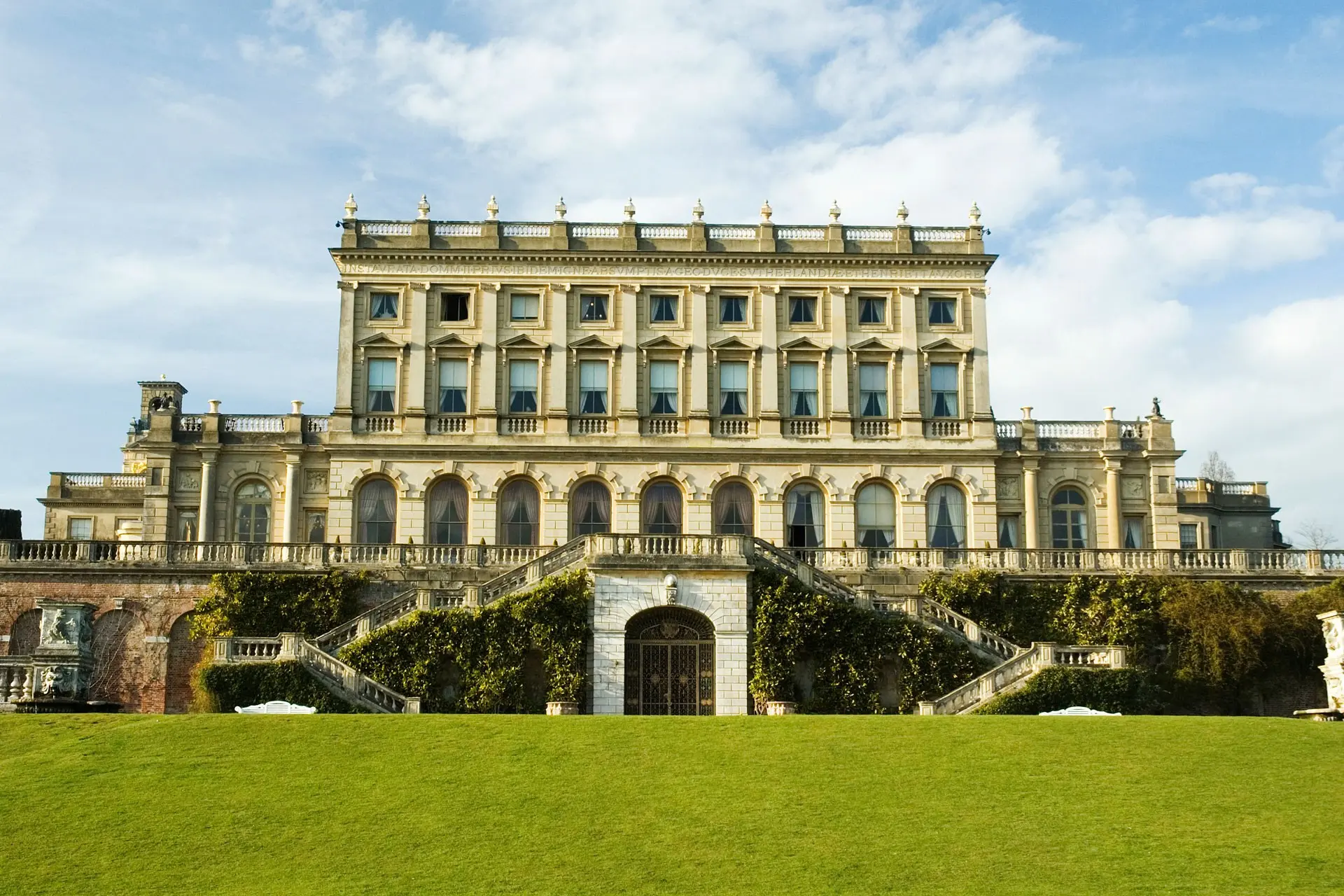 Cliveden House, Taplow, Britania Raya. (Sumber Foto: cntraveller.com)