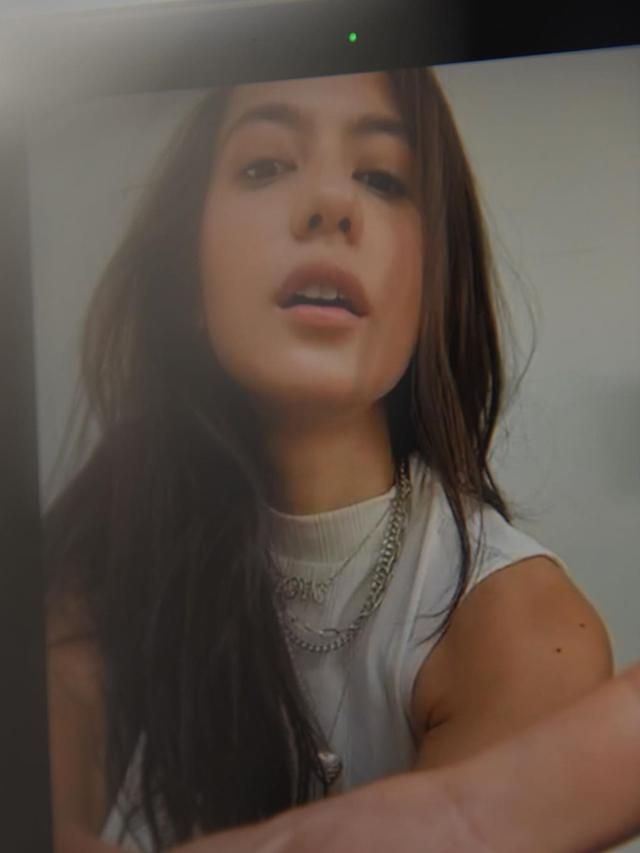 Belum Mandi Tetap Dipuji Cantik, Ini 6 Pemotretan Virtual Pevita Pearce