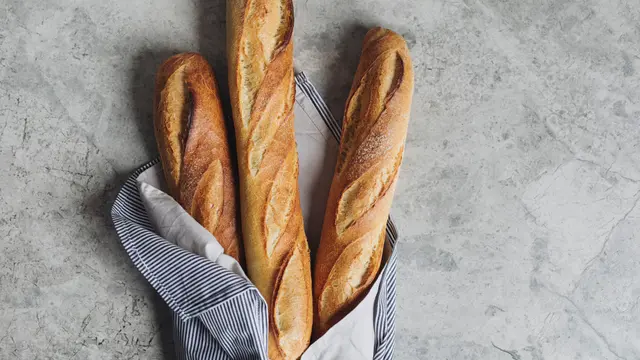 ilustrasi roti baguette