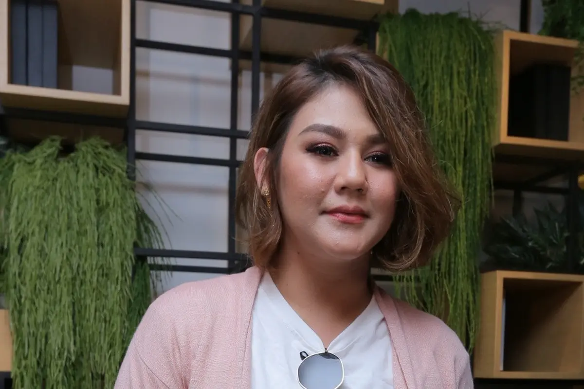 [Bintang] Sissy Prescillia