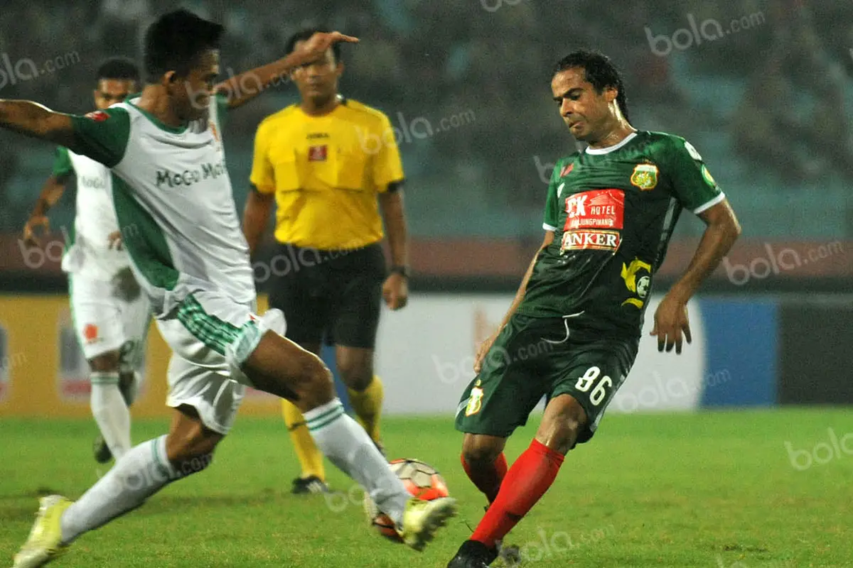 PS TNI dan Bhayangkara Surabaya United