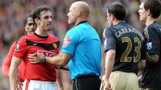 Gary Neville dikenal sebagai salah satu bek kanan terbaik yang pernah dimiliki oleh Manchester United. Dirinya dipercaya oleh Sir Alex Ferguson menggantikan Roy Keane untuk mengemban sebagai kapten dari 2005 hingga 2011. (Foto: AFP/Paul Ellis)