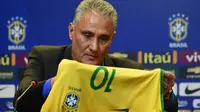 Pelatih Timnas Brasil, Adenor Leonardo Bacchi atau Tite (AFP)
