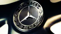 Logo Mercedes-Benz.