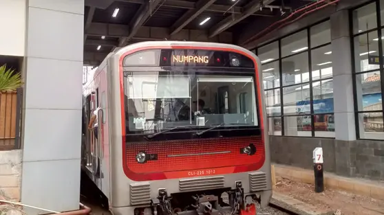 Rampung Lebih Cepat, 7 Trainset KRL INKA Kembali Layani Red Line