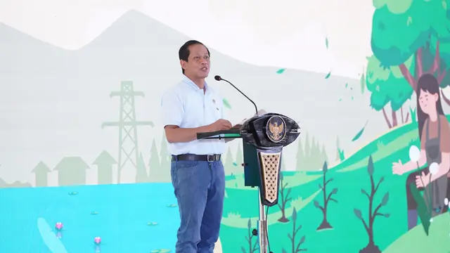 Menteri Lingkungan Hidup Hanif Faisol Nurofiq