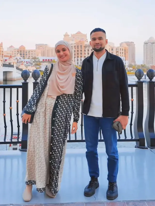OOTD Hijab Shireen Sungkar Liburan di Qatar dan Turki. [@shireensungkar]