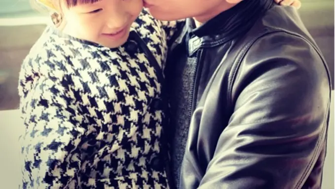 Punya Kakak Ganteng Bocah Ini Bikin Iri Netizen