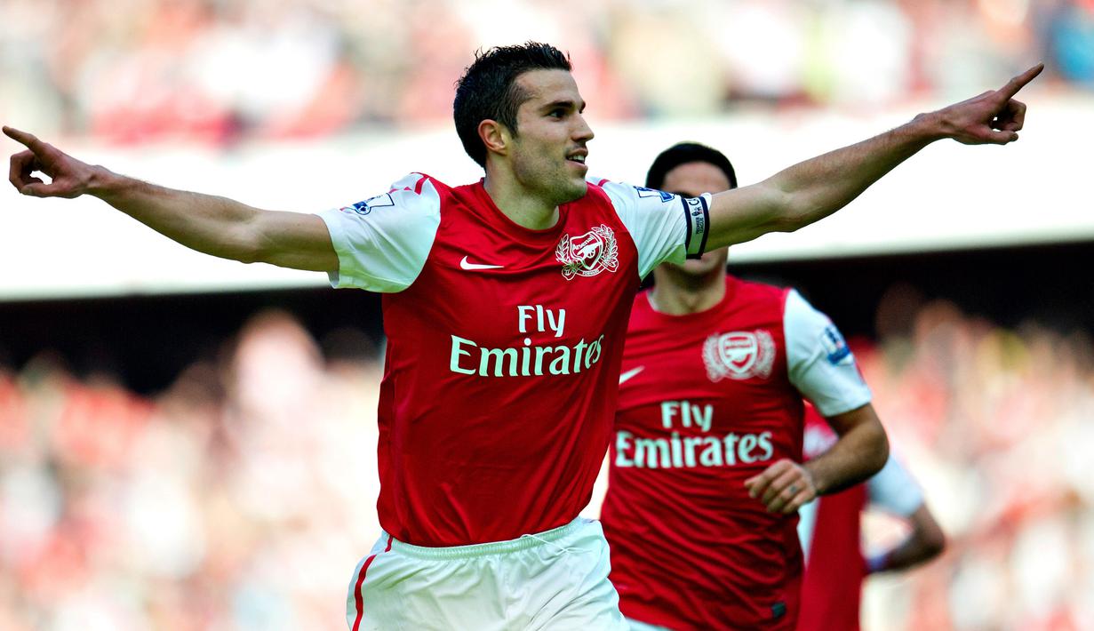 1. Robin van Persie. Mencetak 144 gol dalam 280 penampilannya bersama 2 klub, Arsenal (2004-2012) dan Manchester United (2012-2015). (AP Photo/Bogdan Maran)