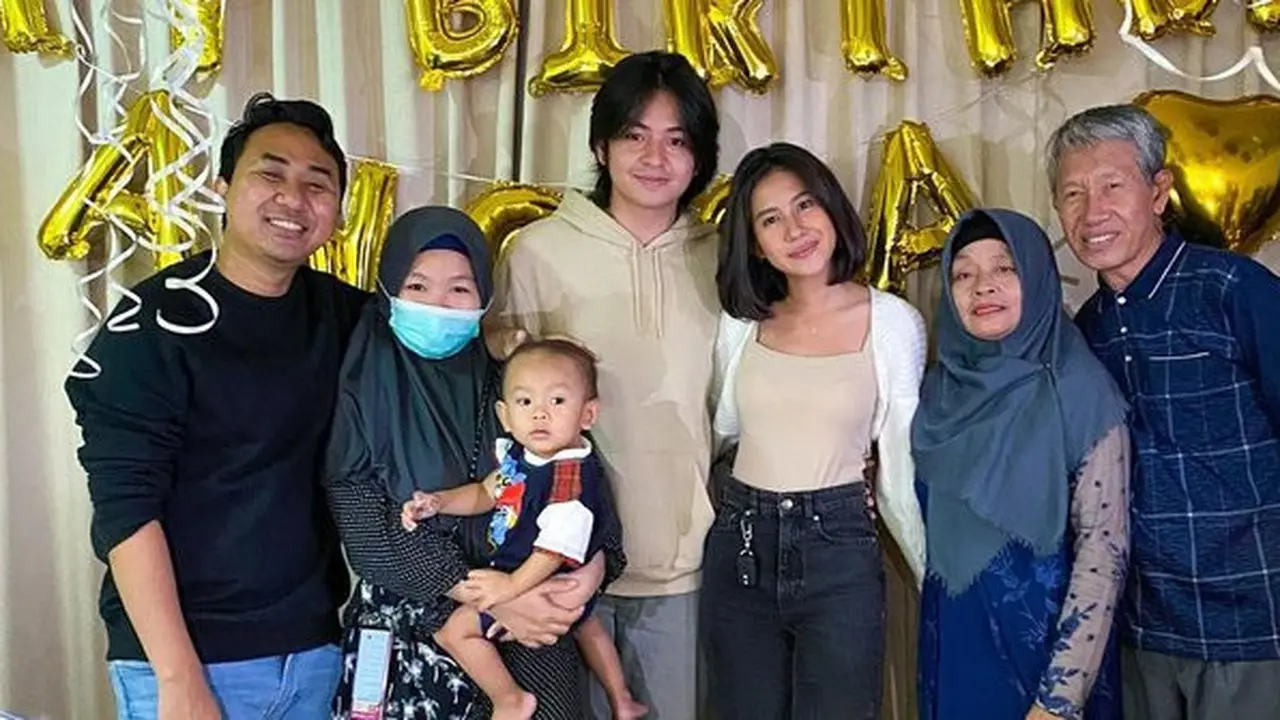Perayaan ultah Angga Yunanda