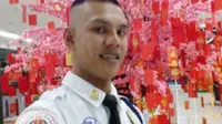 Kisah Sekuriti Jujur, Kembalikan Tas Berisi Uang Rp 134 Juta