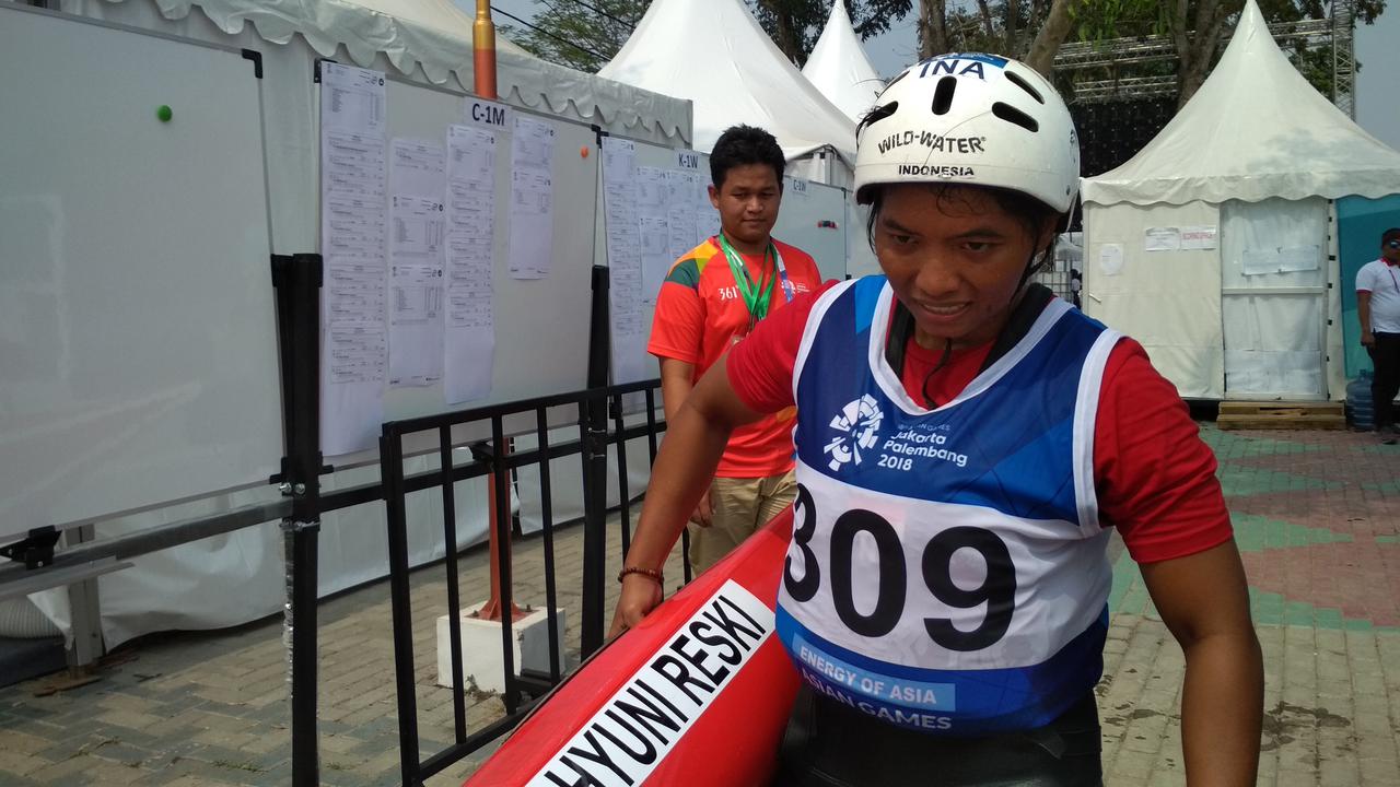 Atlet Kano Slalom Indonesia Reski Wahyuni di Asian Games 2018 (Liputan6.com / Panji Prayitno)