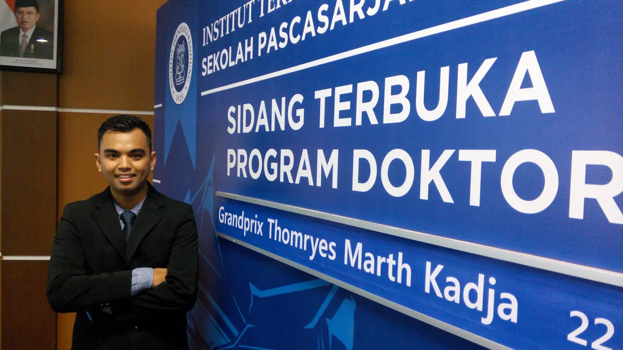 Kenalkan Grandprix, Pria Peraih Rekor Doktor Termuda di Indonesia