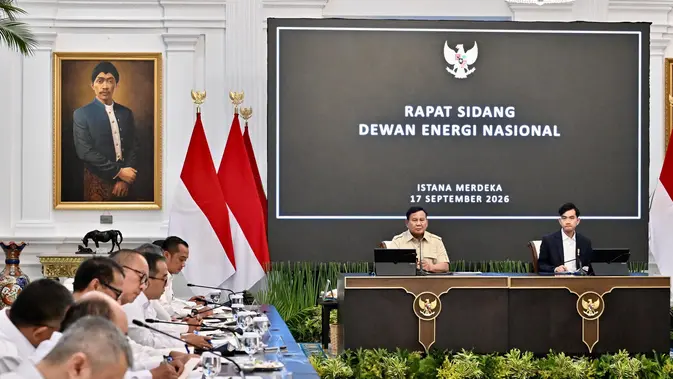 Seskab Teddy Ungkap 6 Langkah Prabowo Menuju Kemandirian Energi