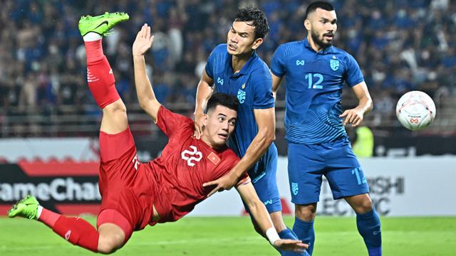 Foto: Top Skor Piala AFF 2022 Milik Striker Gaek Teerasil Dangda dan Nguyen Tien Linh, Timnas Indonesia Tak Masuk Tiga Besar
