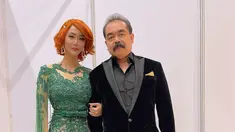 Pekan ini sebuah media daring membahas rumah tangga Inul Daratista dan menampilkan klarifikasi Adam Suseno akibat dituding numpang hidup kepada istri. Merespons isu ini, Si Goyang Ngebor memberi penjelasan panjang lebar lewat akun Instagram terverifikasi, Rabu (9/11/2022). Esoknya, Inul Daratista pamer foto bareng Adam Suseno sambil merefleksi perjalanan rumah tangga selama 27 tahun. (Foto: Dok. Instagram @inul.d)