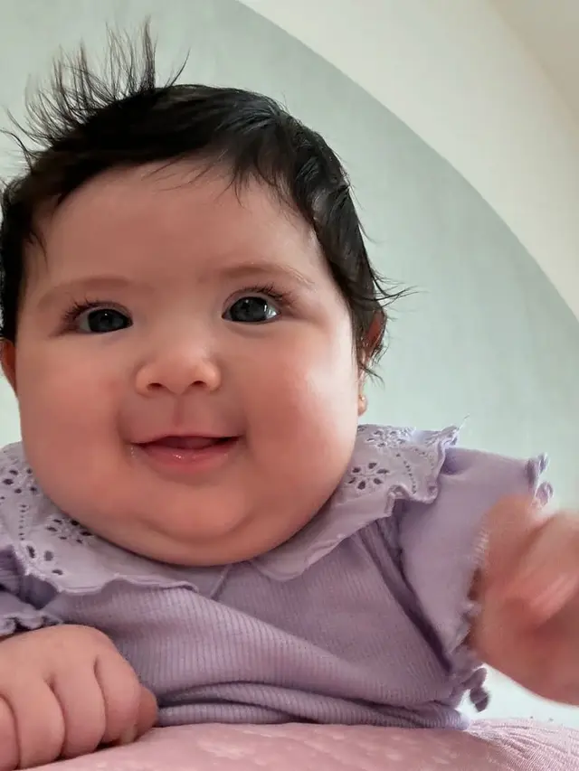 Potret Baby Hagia Putri Jessica Iskandar dan Vincent Verhaag. (instagram/inijedar)