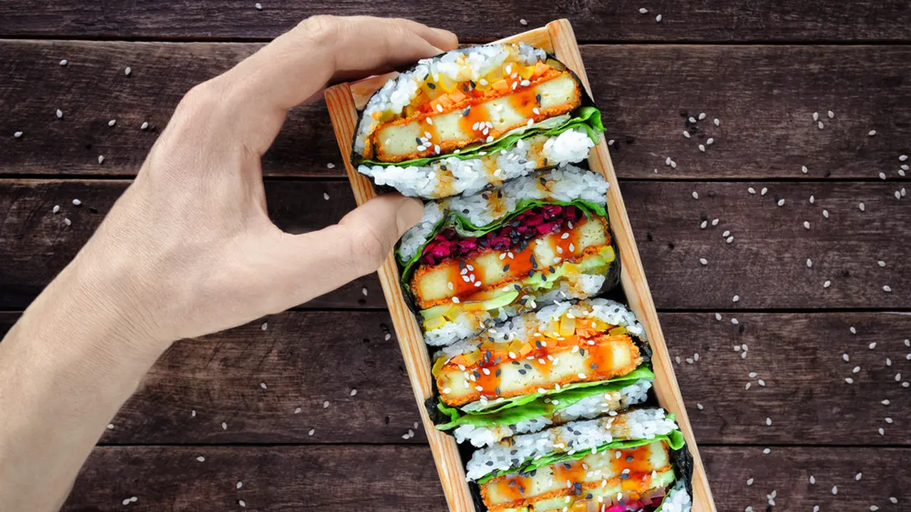 Nekat Tanpa Ilmu Kuliner, Tiga Sekawan Usung Sand-Oh! Japanese Sandwich di Bandung