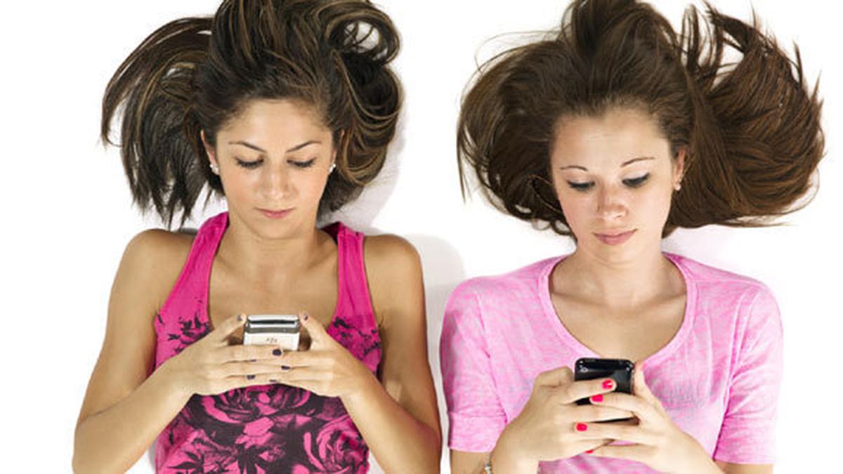 His Phone Behavior – Revealed! II