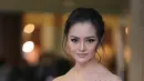 "Iya ada dimana masa-masa kayak aku ga bisa ngomong sama siapa-siapa ya, aku cuma posting foto aja," ujar wanita 35 tahun tersebut. (Adrian Putra/Bintang.com)