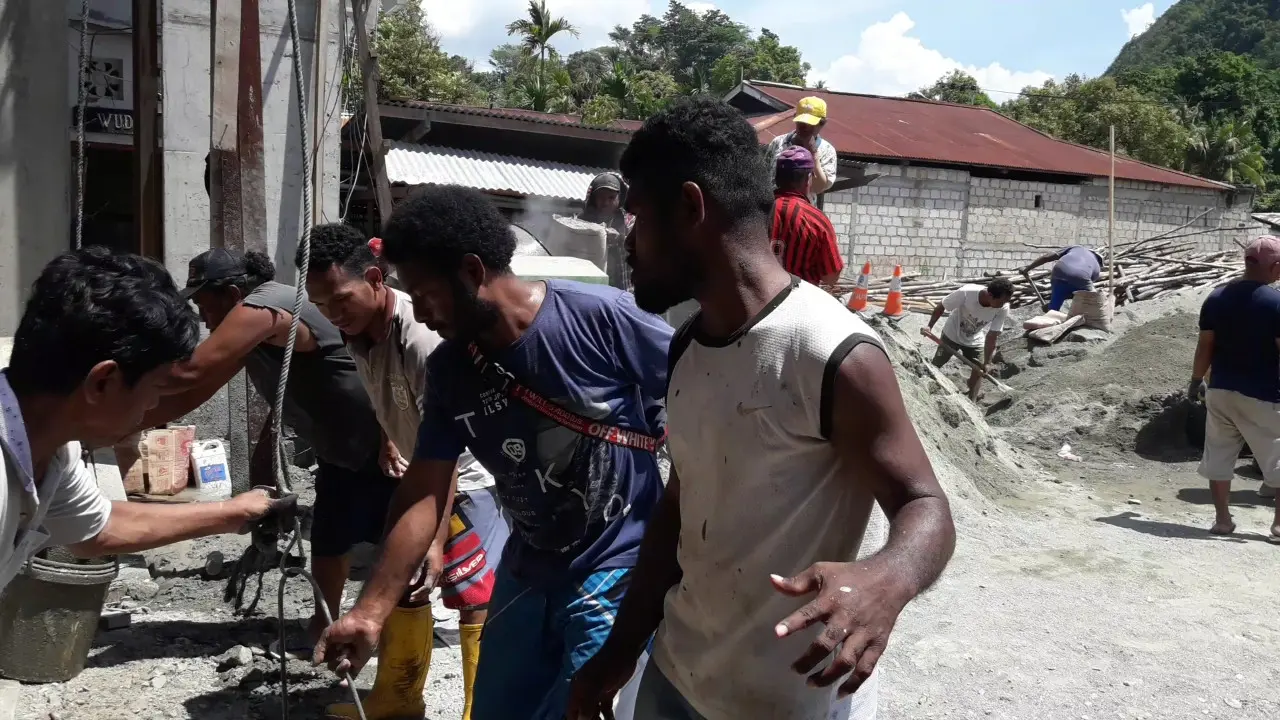 Gotong royong masyarakat Abepantai