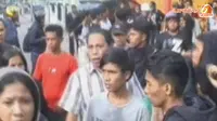 [VIDEO] Antar Jenazah, Warga Makassar Dilempari Bom Molotov